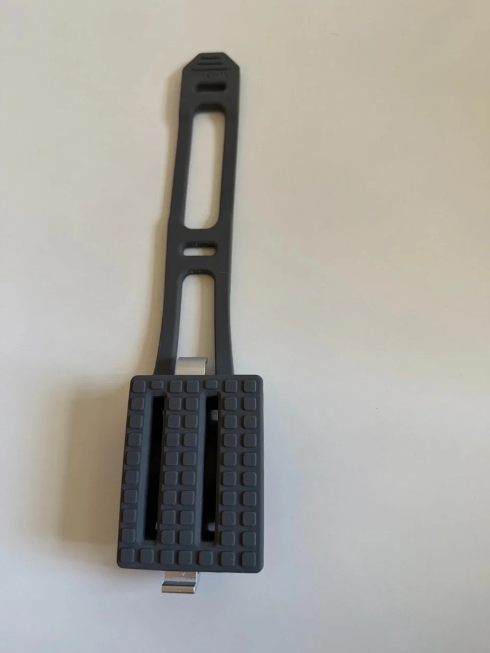 Universal Silicone Strap Mount in Dark Gray